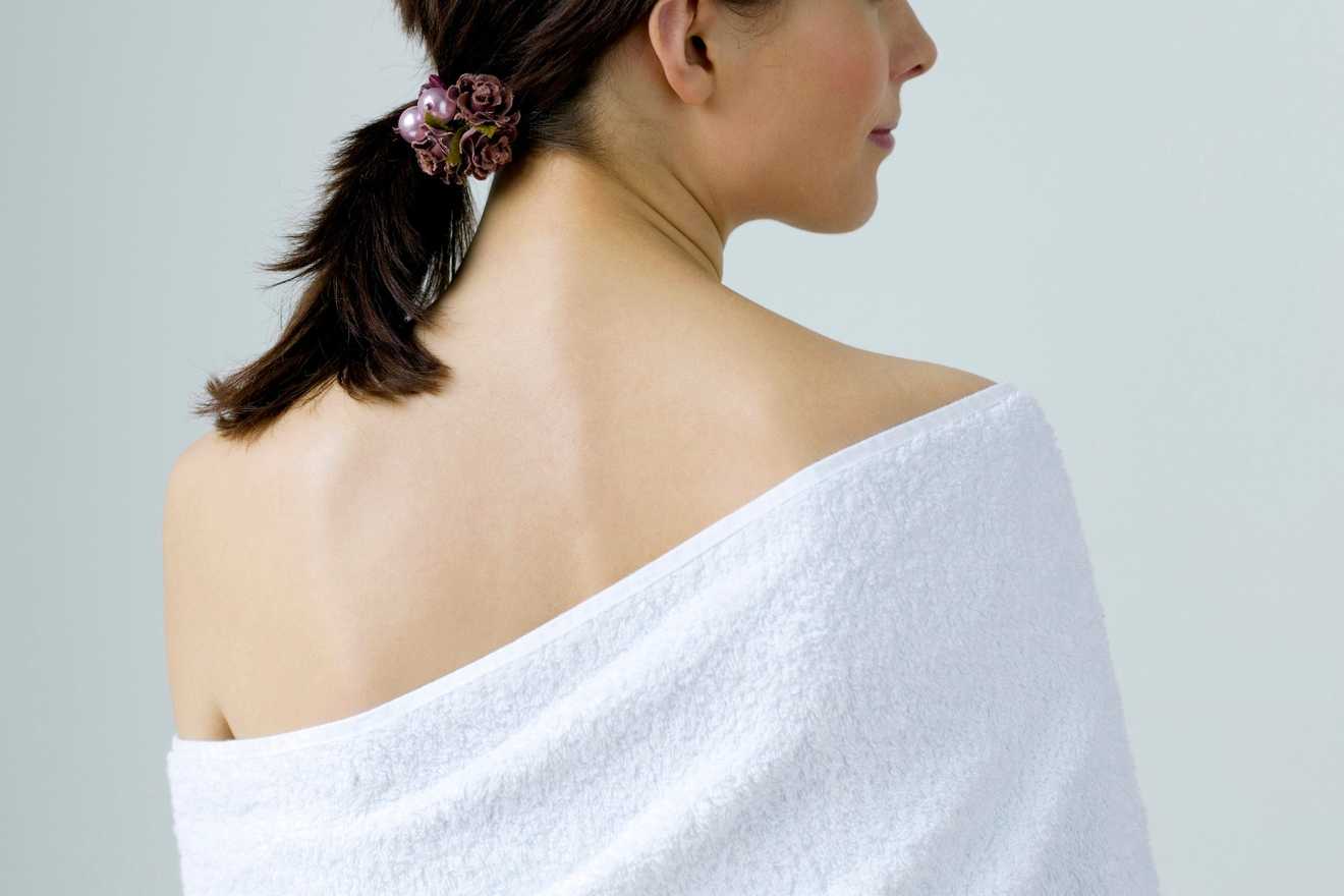 Back Facial | Essence Med Spa and Wellness Center in Edgebrook, Chicago IL